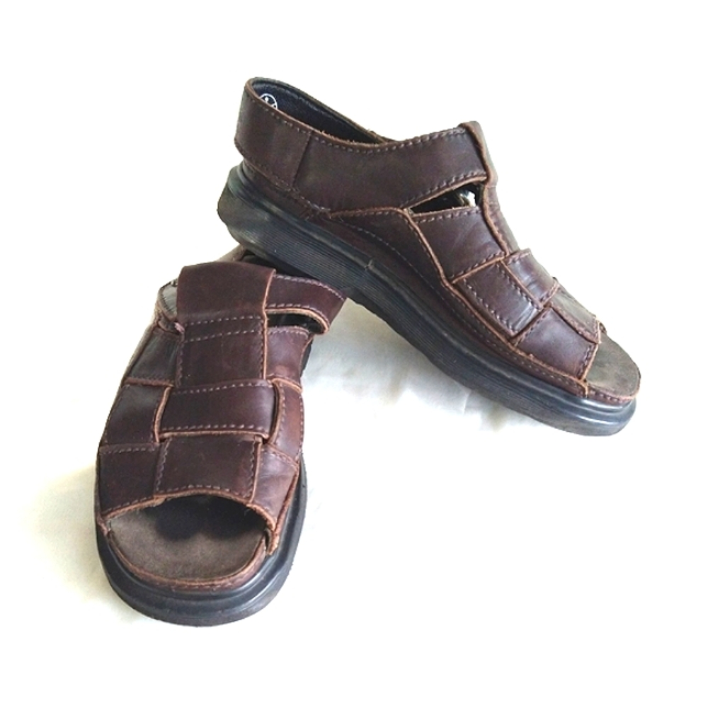 10) Dr. Marten VTG 90s Fisherman Air Walk Sandals